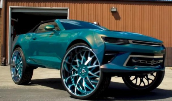 Choáng với mẫu Chevrolet Camaro độ la-zăng 32 inch hầm hố nhất thế giới