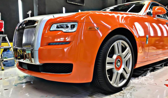 Rolls-Royce Ghost Series II tại Sài thành được chủ nhân đổi màu theo phong cách Dubai