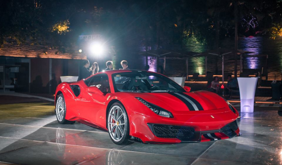 Siêu xe Ferrari 488 Pista lần đầu ra mắt giới nhà giàu Đông Nam Á