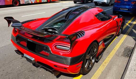 Koenigsegg Agera RS hơn 100 tỷ đồng bất ngờ tái xuất trên đường phố Singapore