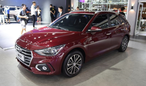 Xe giá rẻ Hyundai Celesta có thêm phiên bản thực dụng hơn