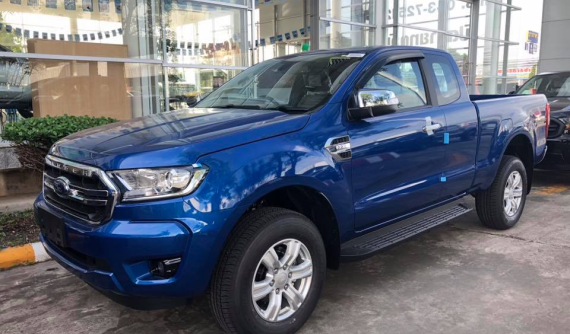 2 bản XLT của "vua bán tải" Ford Ranger 2018 có giá tạm tính chưa đến 800 triệu đồng tại Việt Nam