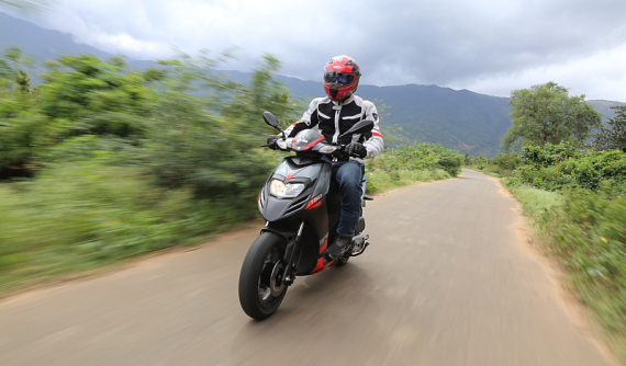 Aprilia bất ngờ ra mắt xe ga SR 150 với giá bán hơn 23 triệu đồng