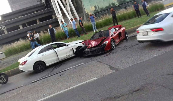 McLaren 650S Spider hỏng nặng sau tai nạn, chủ xe "méo mặt" vì không mua bảo hiểm