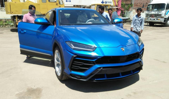 Siêu SUV Lamborghini Urus thứ 2 cập bến Campuchia, giới nhà giàu Việt lại "phát thèm"