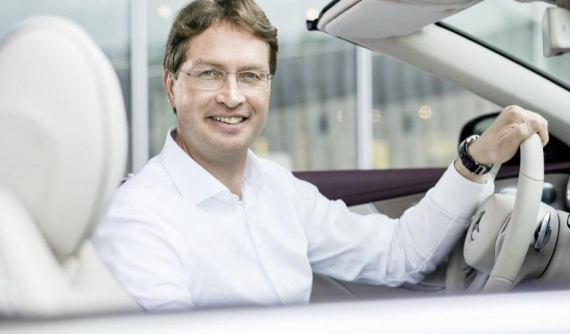 Daimler - tập đoàn mẹ của Mercedes-Benz - "thay tướng"