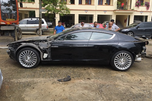 Công an tìm chủ nhân dàn siêu xe bị 'bỏ rơi' bên đường ở Bắc Kạn