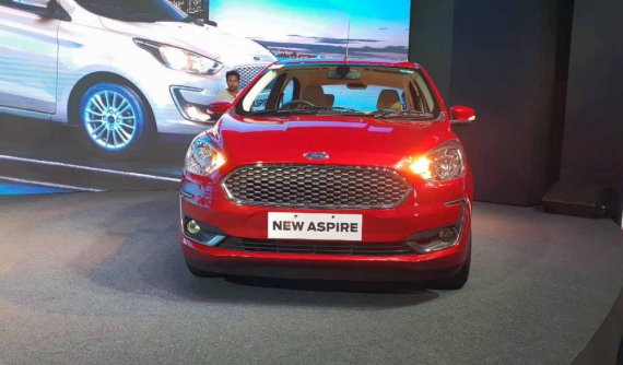 Sedan giá rẻ Ford Aspire 2018 trình làng, cạnh tranh với Suzuki Swift Sedan