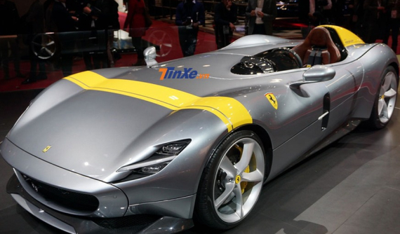 Chiêm ngưỡng bộ đôi siêu xe Ferrari Monza mà khách hàng chỉ được tậu 1 trong 2, không thể mua cả cặp