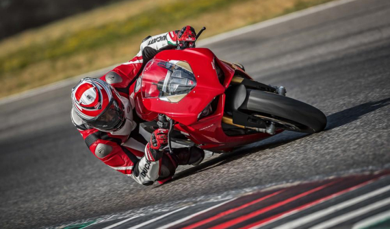 WSBK 2019 sẽ có sự góp mặt của siêu xe côn khô Ducati V4 R
