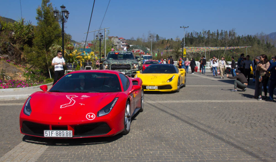 Trước siêu xe Ferrari 488 GTB, Tuấn Hưng từng tậu những xe "khủng" này
