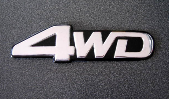 Phân biệt hệ dẫn động 4 bánh 4WD và AWD