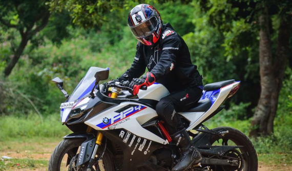 Apache RR 310 "tiến hóa" thành siêu mô tô BMW HP4 Race đẹp không tì vết