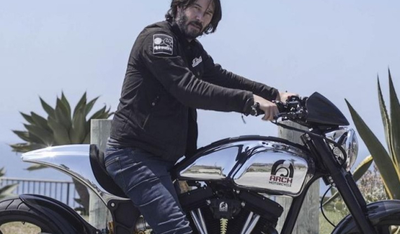 Bên trong xưởng chế tạo mô tô giá 78.000 USD trở lên của ngôi sao Keanu Reeves