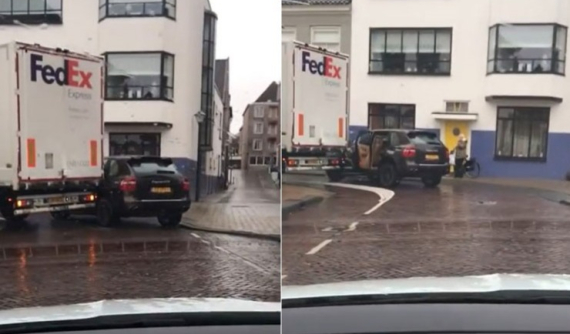 Xe tải FedEx kéo lê và giật tung cửa của SUV hạng sang Porsche Cayenne đang đỗ