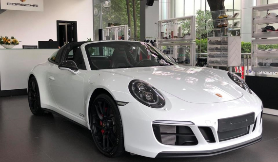 Cảm nhận nhanh xe thể thao mui trần Porsche 911 Targa 4 GTS 2018 hơn 11 tỷ đồng đầu tiên về Việt Nam