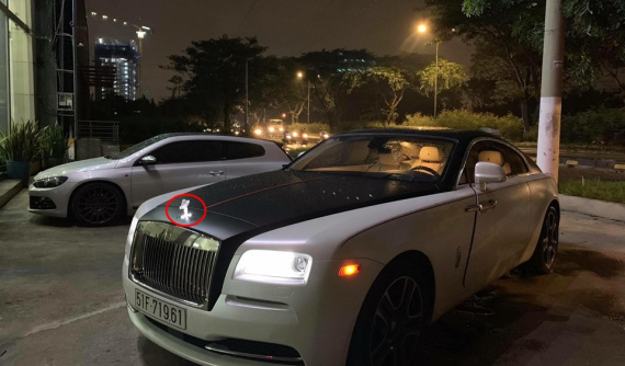 Rolls-Royce Wraith từng của Chủ tịch Trung Nguyên được chủ nhân mới độ logo phát sáng