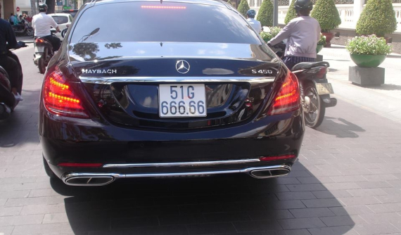 Cư dân mạng xôn xao với biển số đẹp hết nấc "ngũ quý" 6 của xe siêu sang Mercedes-Maybach S450 4Matic