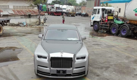 Rolls-Royce Phantom thế hệ thứ 8 chuẩn bị ra mắt Việt Nam đã có chiếc thứ 5 xuất hiện ở Campuchia
