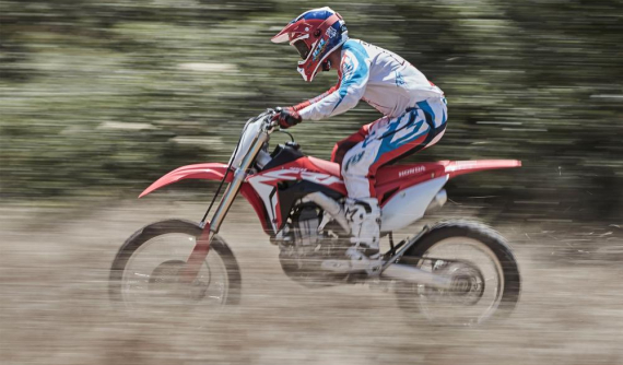 Honda tại Ý ra mắt cào cào Honda CRF450XR với 2 phiên bản đi rừng và đi phố