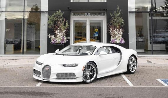 "Bạch mã" triệu đô Bugatti Chiron của giới nhà giàu Canada