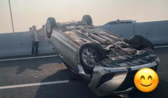 Quảng Ninh: Gây tai nạn rồi bỏ chạy, người lái Kia K3 đâm lật ngửa Toyota Vios