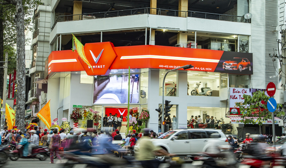 Vinfast Klara tiếp cận với khách hàng khu vực miền Nam với đại lý đầu tiên ở Sài Gòn
