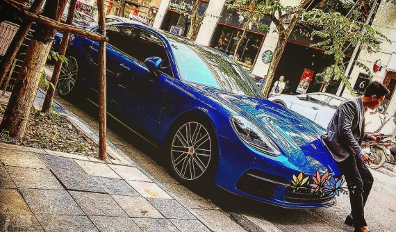 Ngoài Mercedes-Maybach S560 hơn 11 tỷ đồng, em trai MC Ngọc Trinh còn sở hữu những chiếc xe "khủng" này