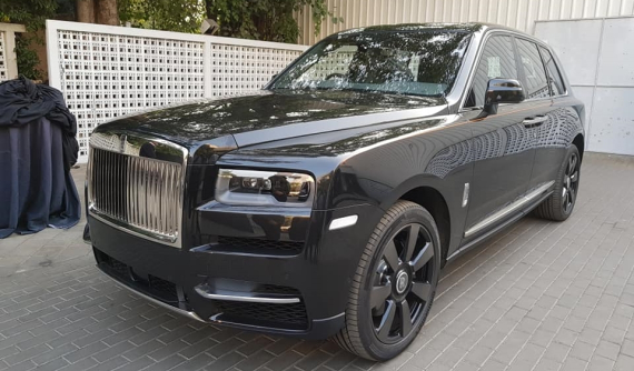 Rolls-Royce Cullinan ra mắt giới nhà giàu Ấn Độ với mức giá từ 22,98 tỷ đồng