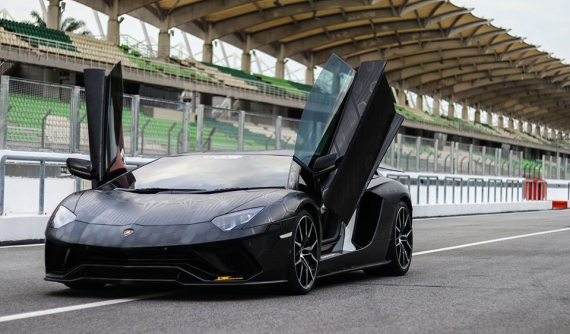 Lamborghini Aventador SVJ lần đầu ra mắt tại thị trường Đông Nam Á