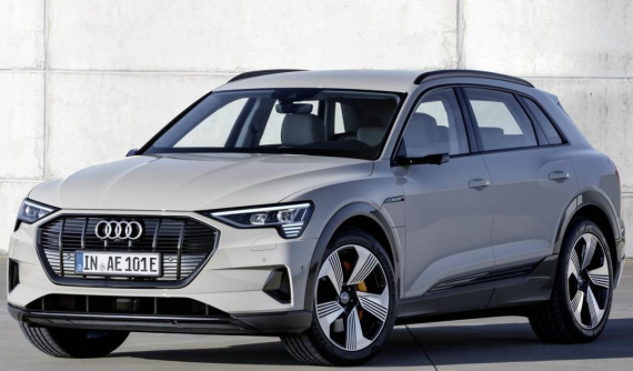 Audi e-tron sẽ có phiên bản "giá mềm" và hiệu suất cao với 640 mã lực