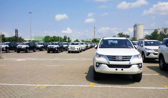 Ô tô Indonesia về "nhỏ giọt" báo hiệu tình trạng khan hàng của "xe hot" Toyota Fortuner