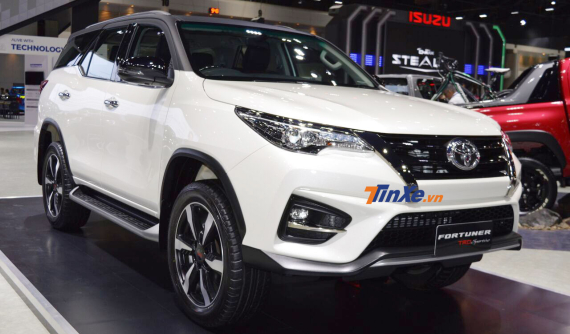 Top 10 xe ô tô bán chạy nhất thị trường Việt Nam tháng 11/2018: Sedan hạng B và xe nhập khẩu thống trị bảng xếp hạng