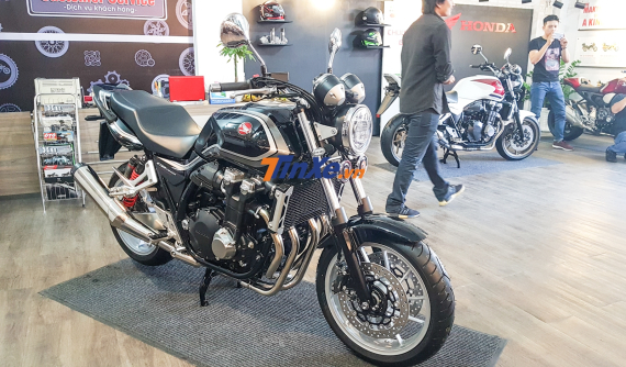Đánh giá nhanh Honda CB1300 Super Four 2018 bản kỷ niệm 25 năm, giá 400 triệu đồng