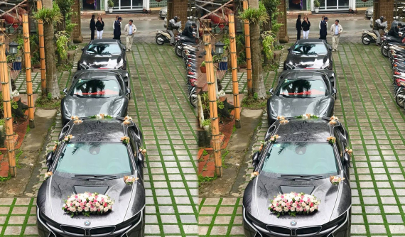 Siêu xe Ferrari 488 GTB từng của Cường "Đô-la" tham dự rước dâu cùng đoàn xe "khủng" ở Hà Nội