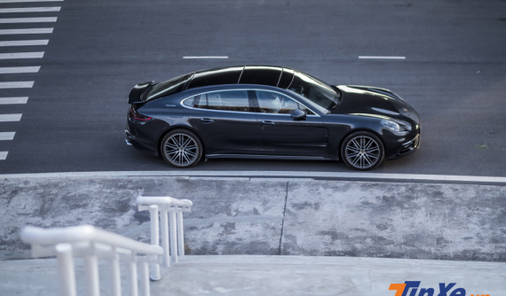 Video đánh giá Porsche Panamera 4 Excutive - sedan thể thao nhưng êm ái cho các tín đồ tốc độ