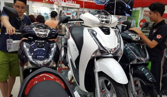 Xe ga Honda SH vẫn giữ "phong độ đỉnh cao" về đội giá, chênh lệch 21,5 triệu so với giá niêm yết