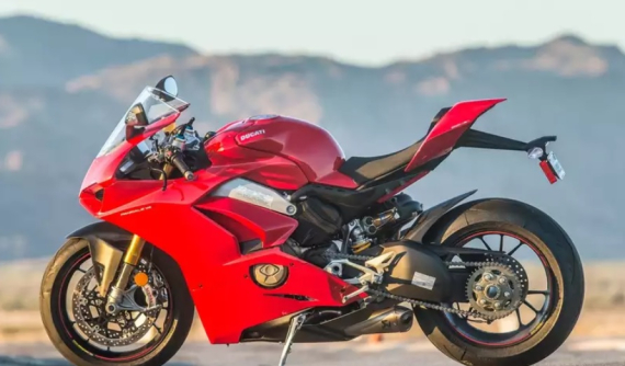 10 xe mô tô "ngon" nhất năm 2018 ở các phân khúc