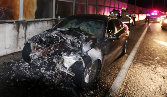 BMW bị điều tra hình sự và phạt 10 triệu USD ở Hàn Quốc vì lỗi cháy động cơ