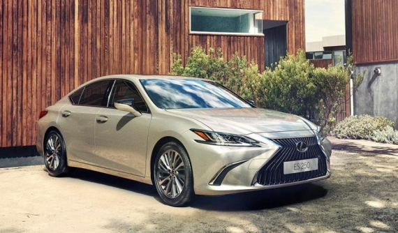 “Xế chảnh” Lexus ES 250 2019 chào sân thị trường Việt với giá bán 2,5 tỷ đồng