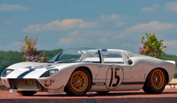 Nếu bạn là một triệu phú USD, bạn sẽ mua nổi chiếc Ford GT Prototype 1965 này