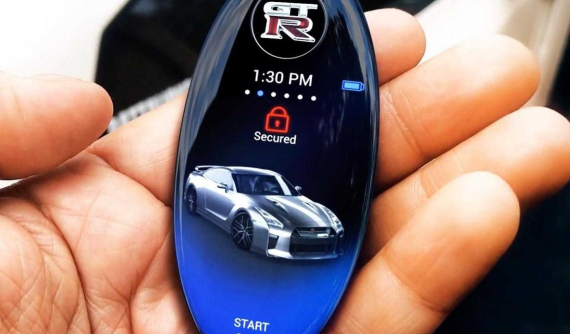 Không chỉ BMW 7-Series mà Nissan GT-R cũng được trang bị chìa khóa công nghệ cao