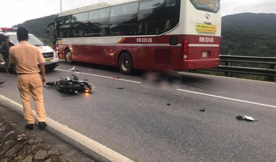 "Phượt thủ" điều khiển xe côn tay Suzuki Satria F150 chết thảm trên đèo Bảo Lộc