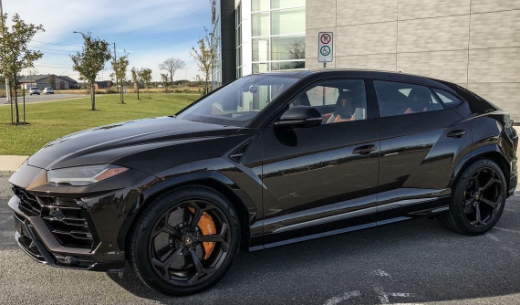 Siêu SUV Lamborghini Urus cá tính qua bộ áo nâu Marrone Alcestis