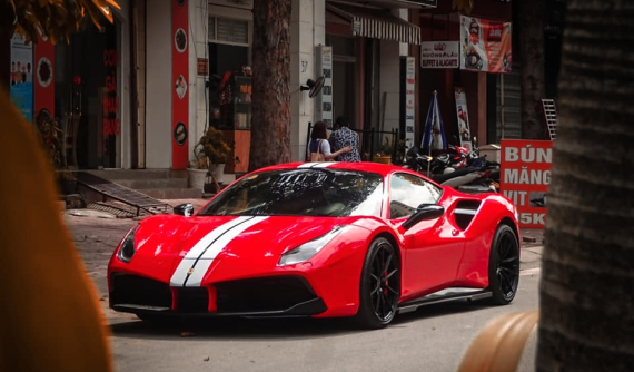 Chán bộ áo "Hoàng thân Qatar", siêu phẩm độ Ferrari 488 GTB SVR độc nhất Việt Nam trở về màu sơn nguyên bản