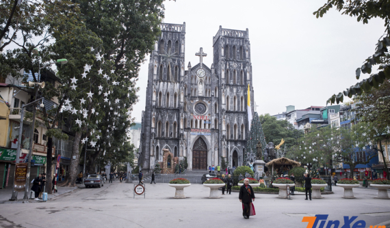 Hà Nội vắng lặng đón ngày đầu tiên của năm 2019