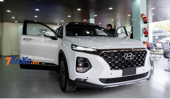 Hyundai Santa Fe 2019 lộ giá mới tại Việt Nam, rẻ hơn tin đồn