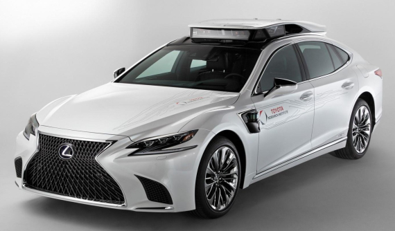Toyota phát triển hai chế độ lái tự động mới bằng xe sang Lexus LS