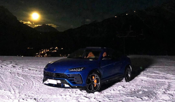 Dù sở hữu Lamborghini Urus nhưng có lẽ Minh "Nhựa" sẽ không được trải nghiệm tính năng lái này