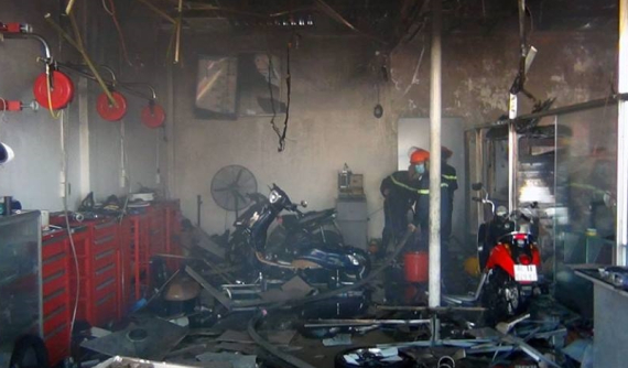 Nhiều xe máy thiệt hại nặng sau vụ cháy lớn tại Mỹ Tho